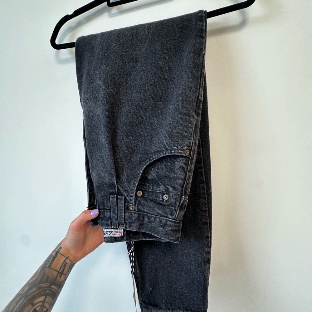 Zena Black Straight Leg Jeans